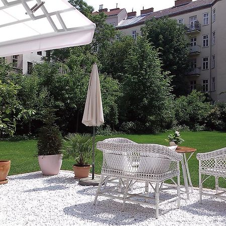 Garten Apartment Grunentorgasse Виена Екстериор снимка